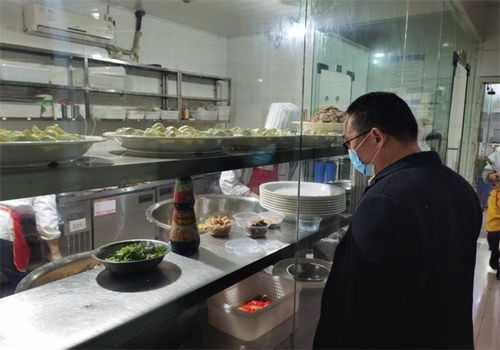 儀隴縣市場監(jiān)督管理局全力做好 兩會 期間餐飲服務食品安全保障工作