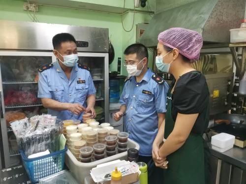全力織密網(wǎng)絡(luò)餐飲服務(wù)食品安全網(wǎng)