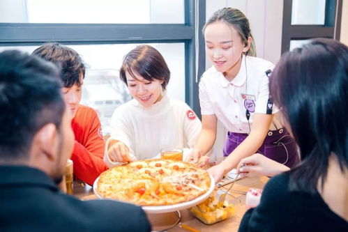 挑戰(zhàn)吧太空 主題餐廳登陸西安必勝客 巨大的比薩星球 你來(lái)打卡了嗎