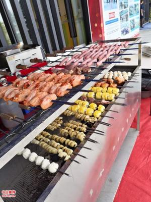 工廠(chǎng)聚會(huì)BBQ自助燒烤烤全羊外送戶(hù)外燒烤沙灘燒烤外包